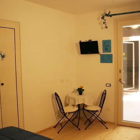 Note Sulla Piazza Oda ve Kahvaltı