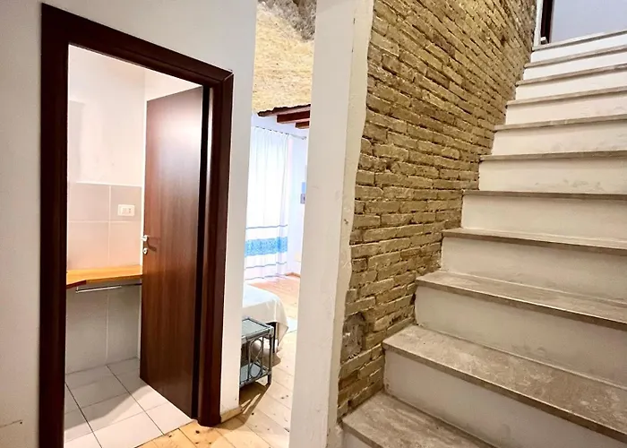 诺特苏拉皮亚扎旅馆