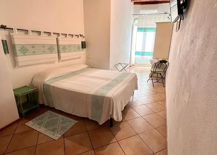 诺特苏拉皮亚扎旅馆 住宿加早餐酒店 4*